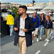 Esperto in informatica, networking e cybersecurity con anni di esperienza, offre lezioni online da remoto o in Sicilia per student